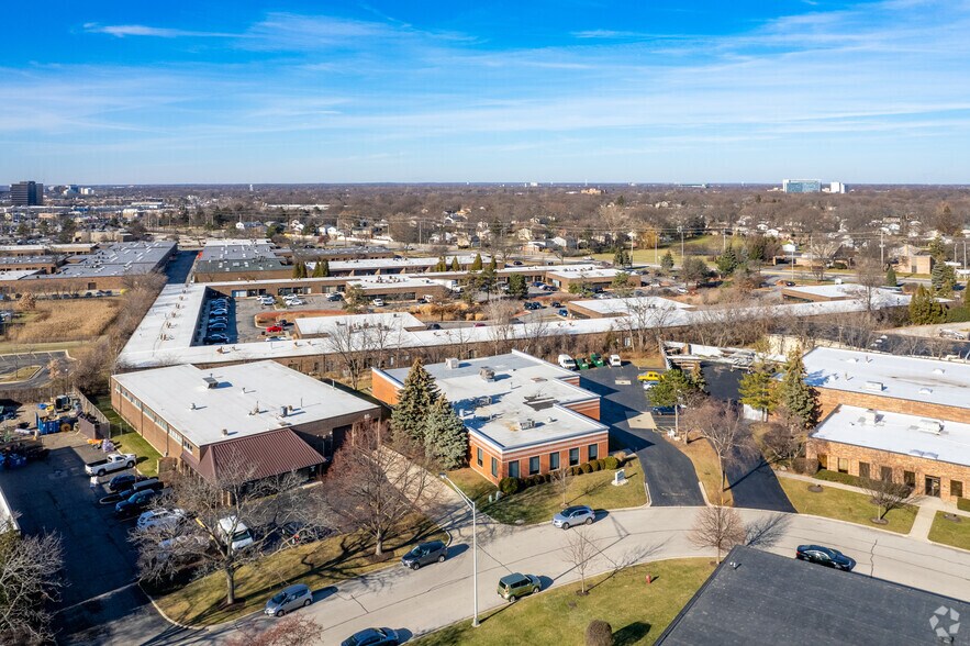More Photos Of 76 W Seegers, Arlington Heights Warehouse For Sale