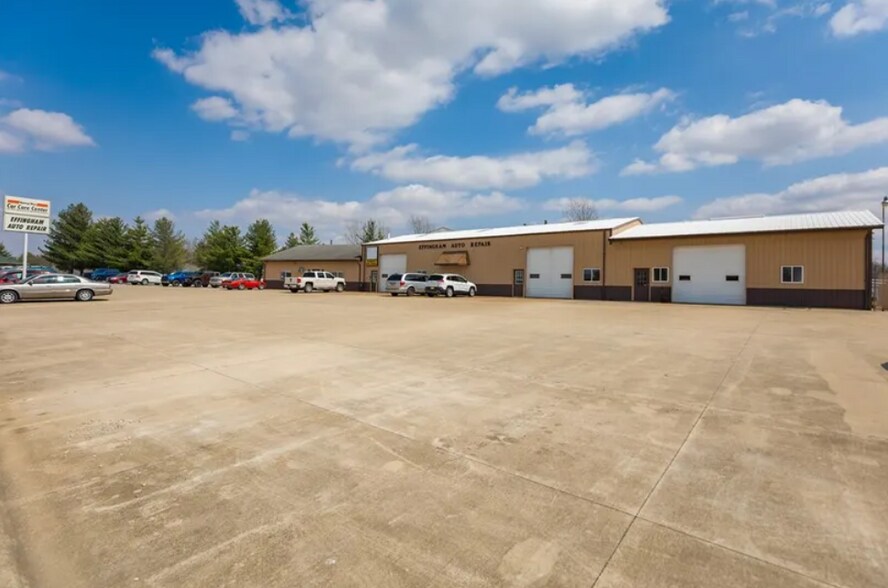 More Photos Of 2300 Hoffman Dr, Effingham Auto Repair For Sale