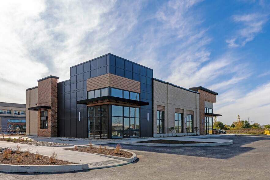 More Photos Of 8711 106th St, Fishers General Retail For Sale