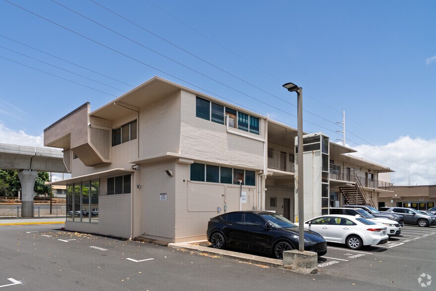 More Photos Of 719 Kamehameha Hwy, Pearl City Industrial For Lease