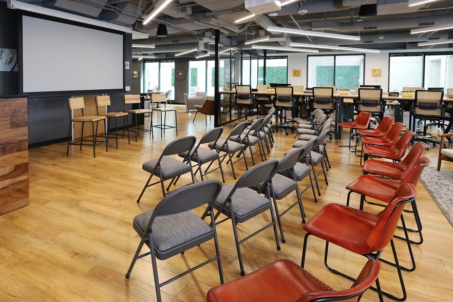 More Photos Of 2000 S Colorado Blvd, Denver Coworking Space