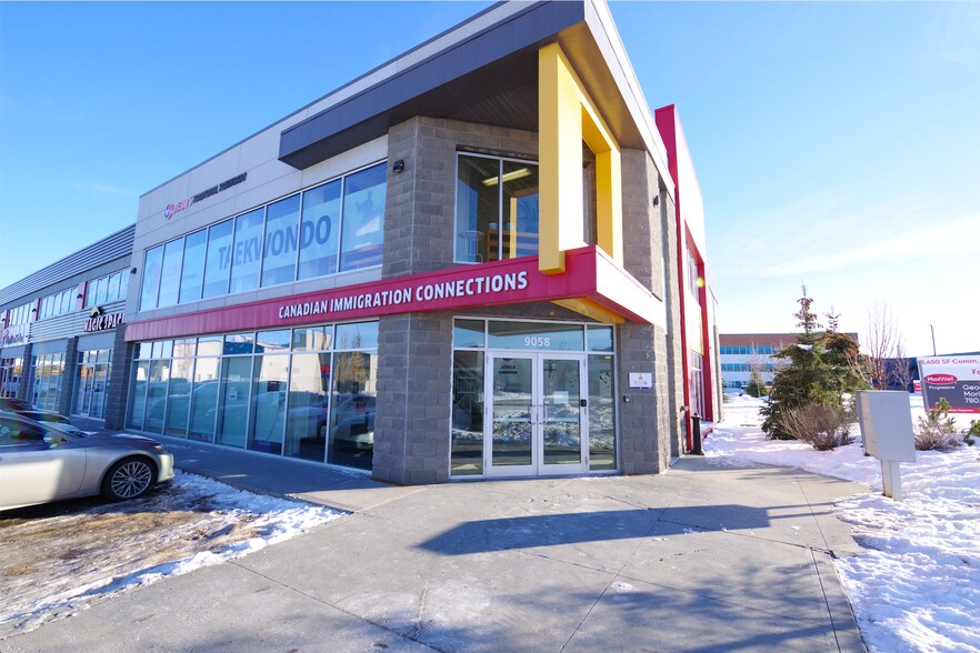 More Photos Of 9050 22 Av SW, Edmonton Showroom For Sale