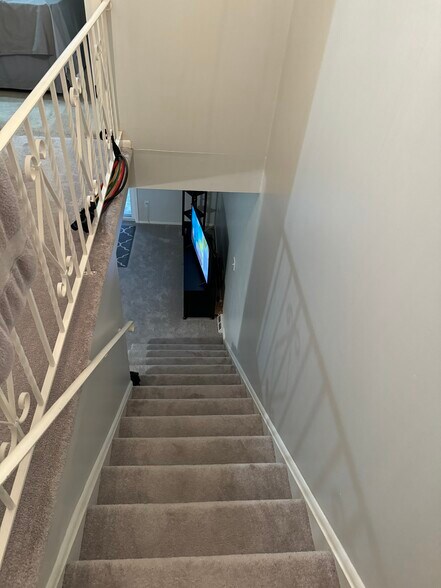 More Photos Of 1400 Ranchland Dr, Mayfield Heights Apartments For Sale