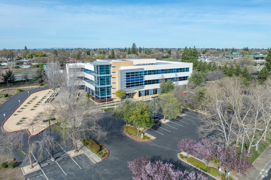 More Photos Of 8890 Cal Center Dr, Sacramento Office For Lease