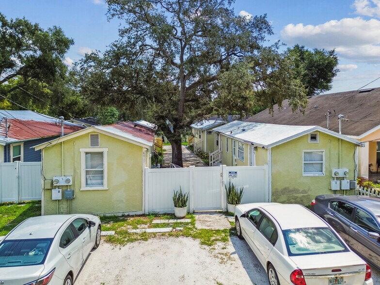 More Photos Of 8413 N Hamner Ave, Tampa Apartments For Sale