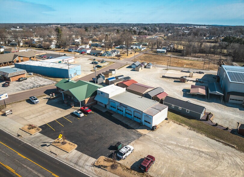 More Photos Of 309 N Franklin St, Cuba Specialty For Sale