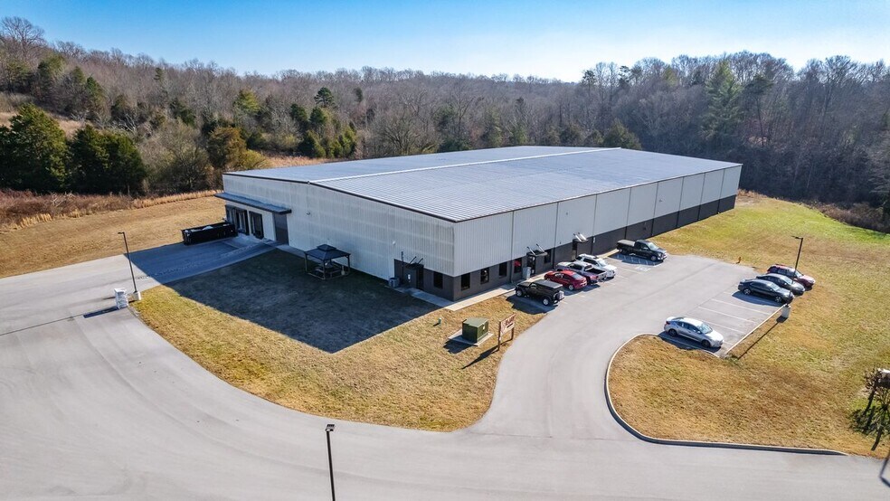 More Photos Of 490 Sam Rayburn Pky, Lenoir City Manufacturing For Lease