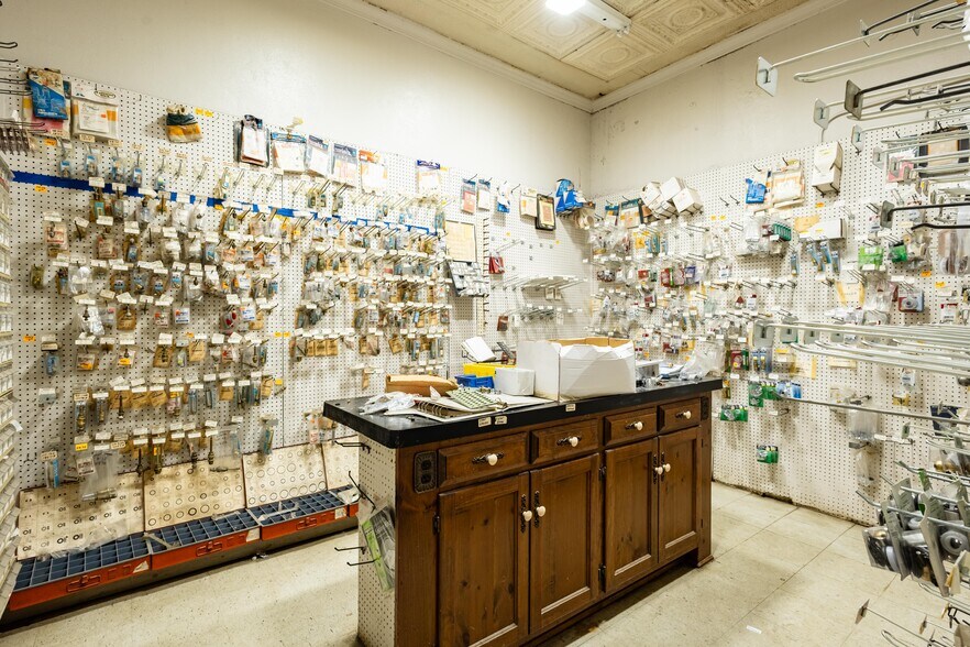 More Photos Of 1171 Main St S, Tifton Warehouse For Sale