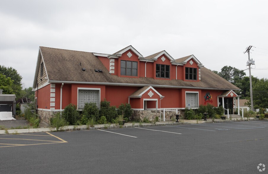 More Photos Of 47 Tennent Rd, Morganville Restaurant For Sale
