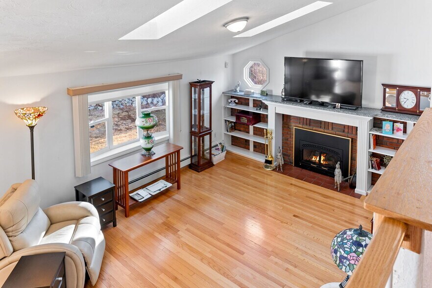 More Photos Of 860 Washington St, South Easton General Retail For Sale