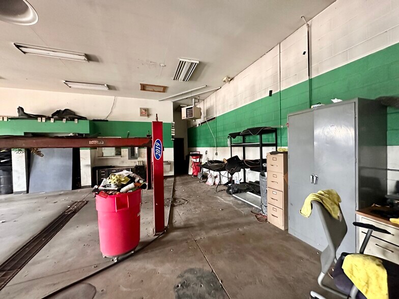 More Photos Of 2619 N Telegraph Rd, Monroe Auto Repair For Sale
