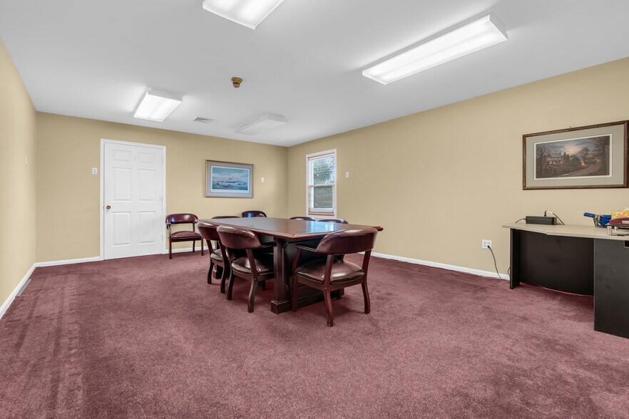 More Photos Of 30 Freneau Ave, Matawan Loft Creative Space For Lease