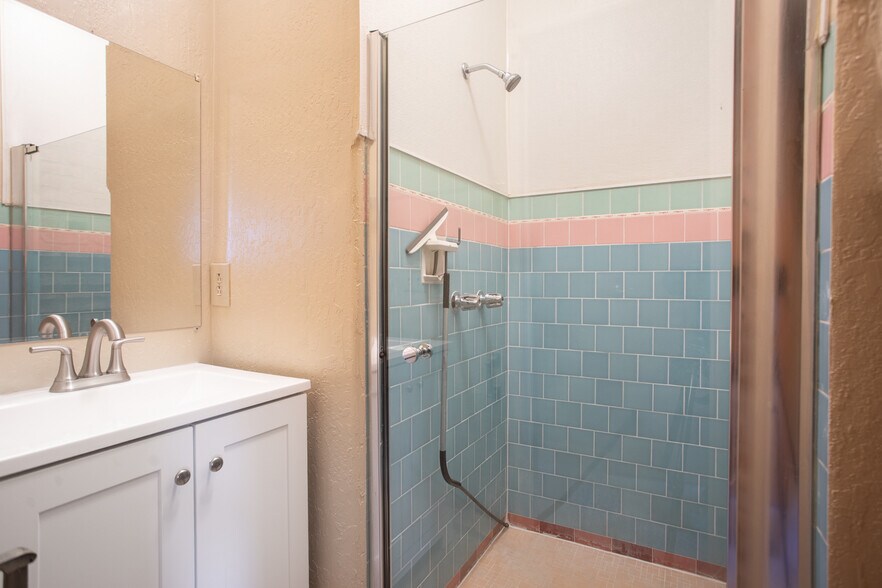 More Photos Of 310-312 1st St, Marysville Office Residential For Lease
