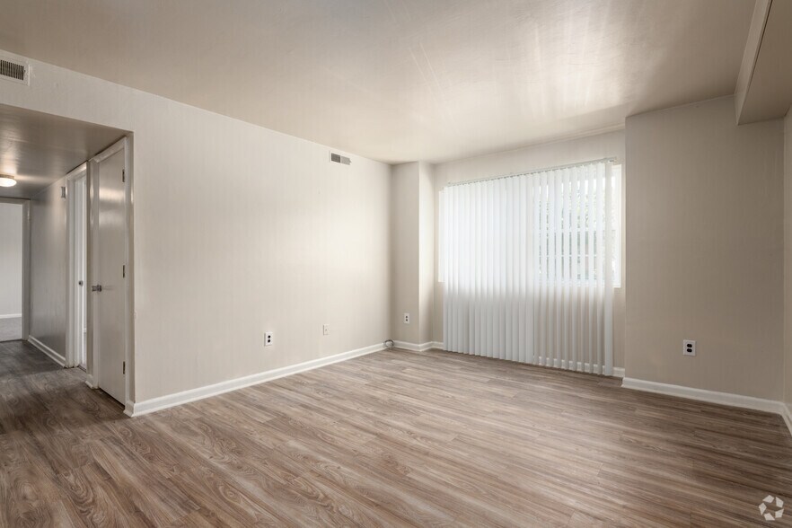 More Photos Of 777 Roanoke Blvd, Salem Apartments For Sale