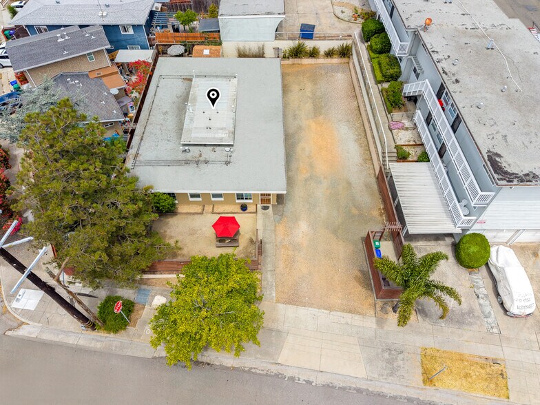 More Photos Of 5105-5107 MacDonald Ave, Richmond Apartments For Sale