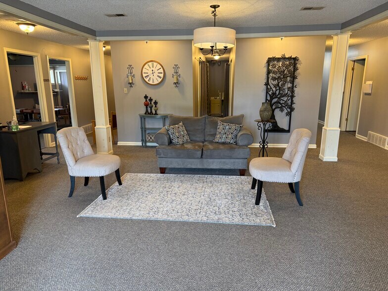 More Photos Of 161 Highway 72 E, Collierville Office For Sale