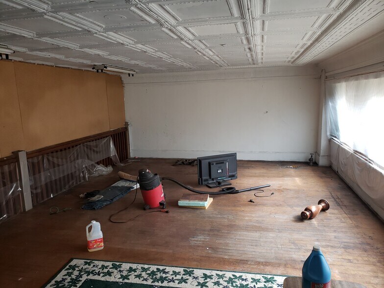 More Photos Of 5617 Grand Ave, Duluth Storefront For Sale