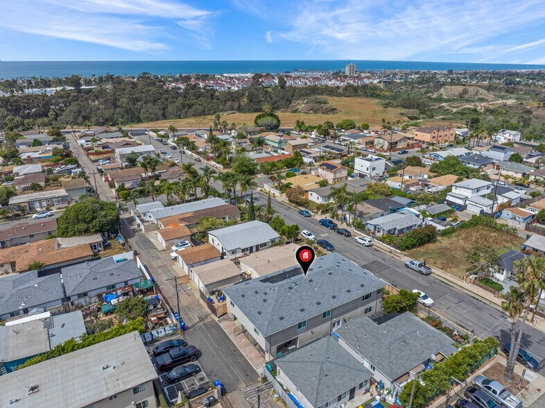 More Photos Of 1417 Lemon St, Oceanside Multifamily For Sale