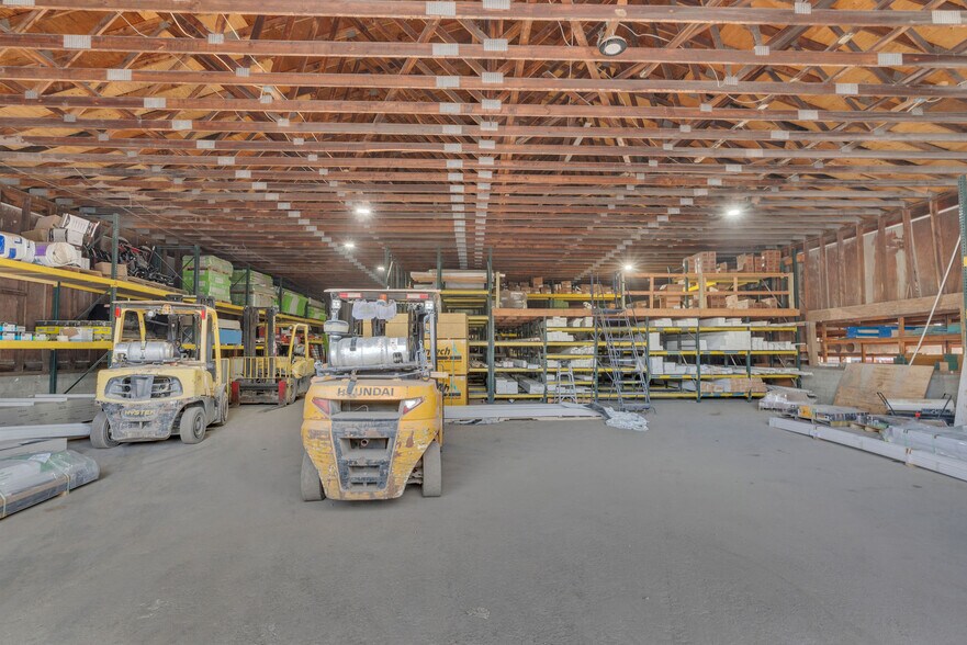 More Photos Of 484 Monmouth Rd, Millstone Township Showroom For Sale