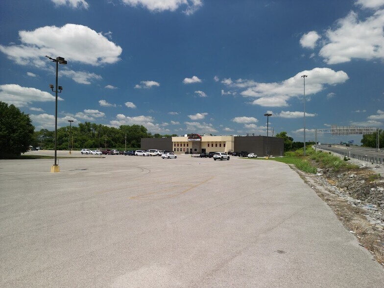 More Photos Of 4000 Fort Campbell Blvd, Hopkinsville Movie Theatre For Sale