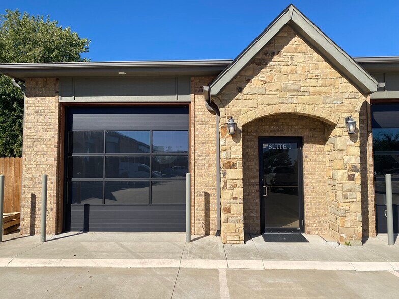 More Photos Of 7810 NW 94th St, Oklahoma City Storefront Retail Office For Lease