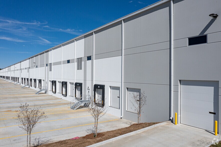 More Photos Of 1100 Logistics Pky, Rincon Unknown For Lease