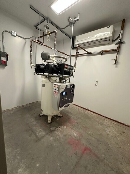 More Photos Of 77 S Dobson Rd, Chandler Medical For Sale