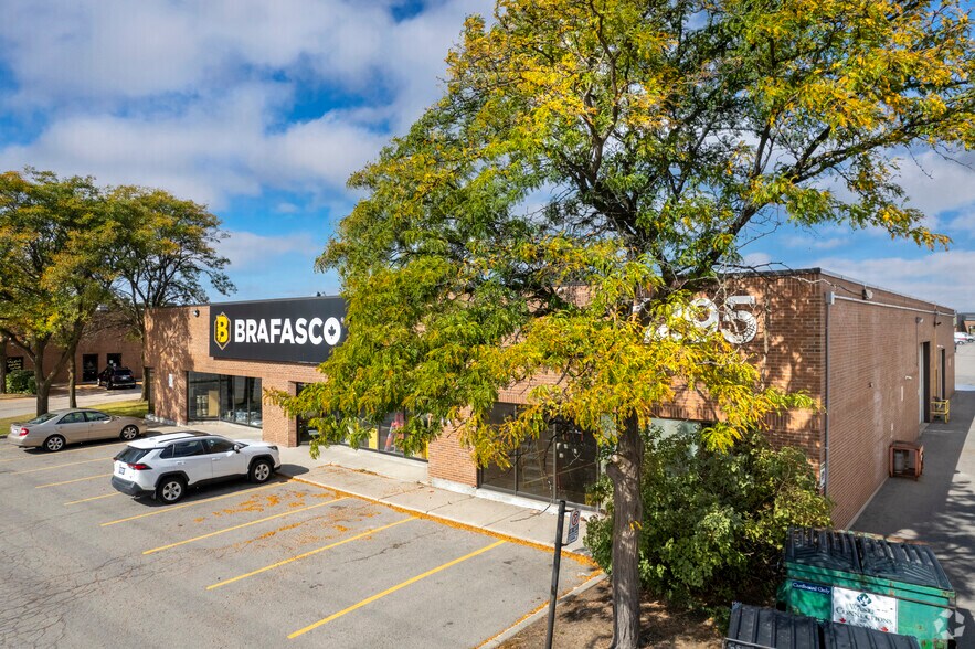 More Photos Of 1295 Eglinton Ave, Mississauga Manufacturing For Lease