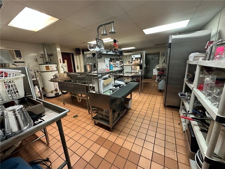 More Photos Of 12 Cottonton Rd, Pittsview Restaurant For Sale