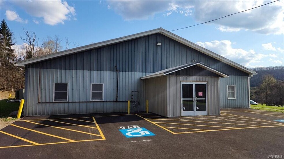 More Photos Of 4250 N State St, Salamanca Freestanding For Sale