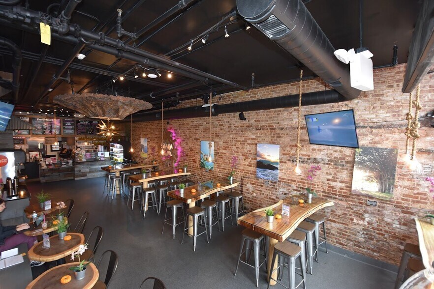 More Photos Of 110 Washington St, Hoboken Apartments For Lease