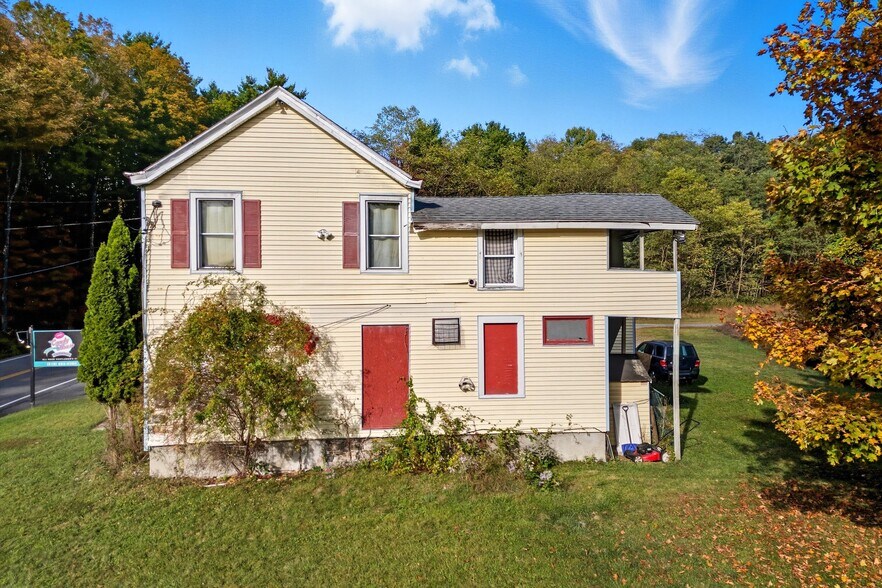 More Photos Of 205 Snyders Corner Rd, Wynantskill Lodge Meeting Hall For Sale