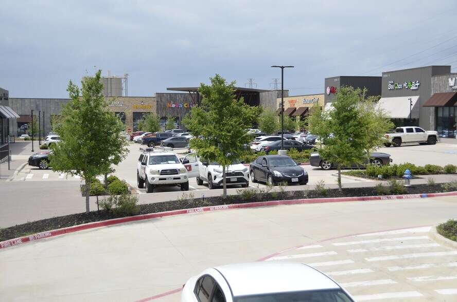 More Photos Of NWC Old Denton Rd & E Jackson Rd, Carrollton Unknown For Lease