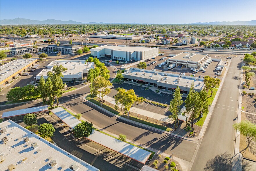 More Photos Of 2410 W Royal Palm Rd, Phoenix Light Manufacturing For Sale