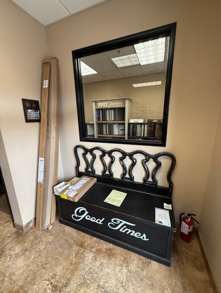 More Photos Of 1324 N Farrell Ct, Gilbert Warehouse For Sale