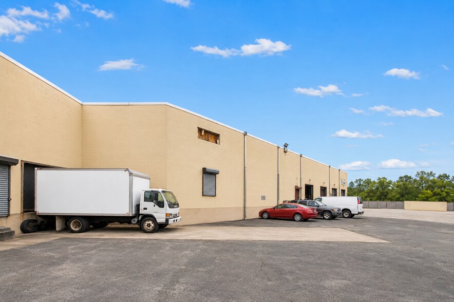 More Photos Of 5331 N 10th St, Philadelphia Warehouse For Lease