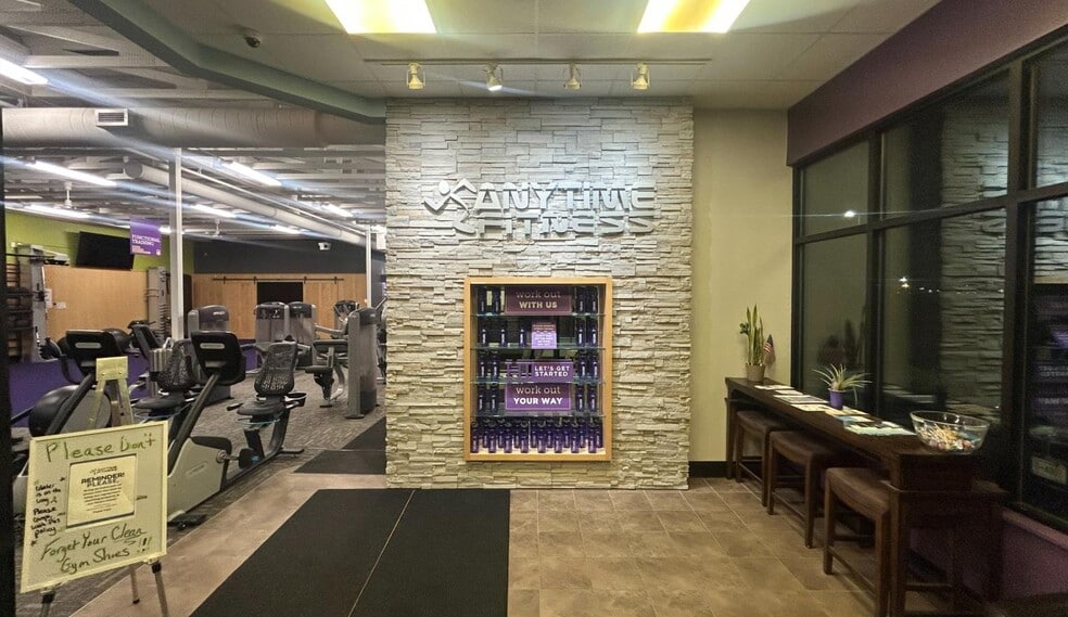 More Photos Of 7165 Buckley Rd, Liverpool Storefront Retail Office For Sale