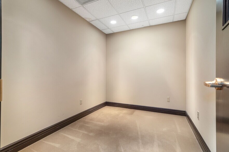 More Photos Of 19 Dove St, Albany Office For Sale