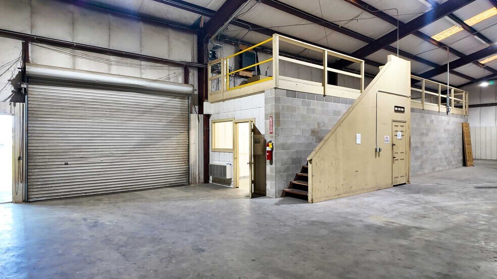 More Photos Of 11763 N Us-319, Thomasville Manufacturing For Sale