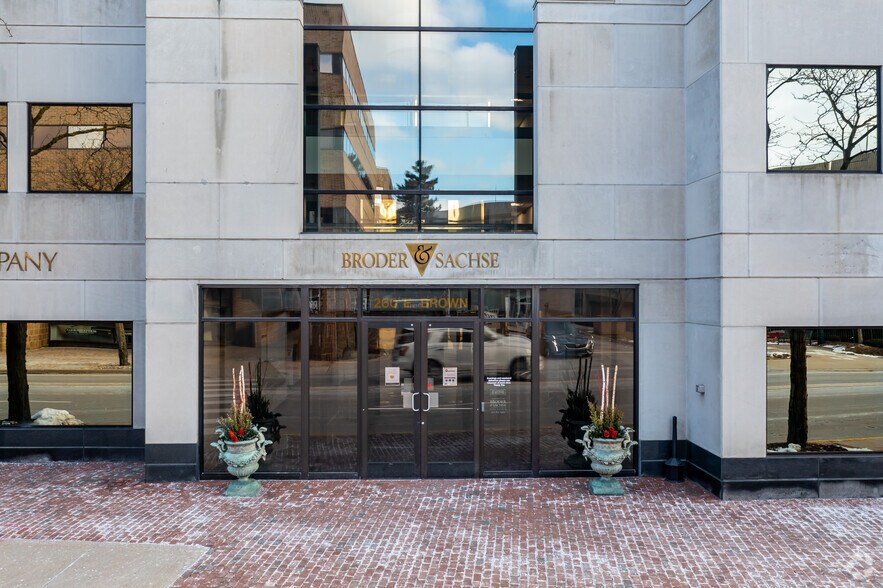 More Photos Of 260 E Brown St, Birmingham Office For Lease