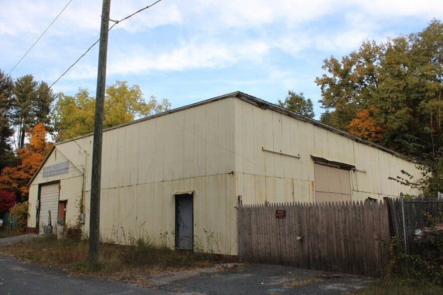 More Photos Of 7 Rod Shop Road Rd, Turners Falls Industrial For Lease