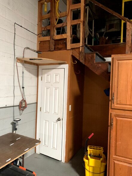 More Photos Of 6070 N 57th Ave, Glendale Warehouse For Sale