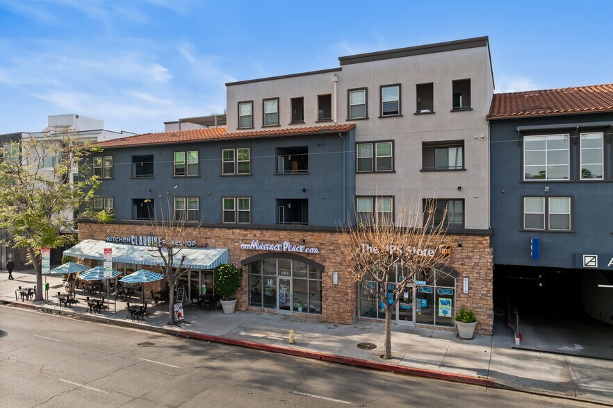 More Photos Of 16350 Ventura, Encino Apartments For Lease