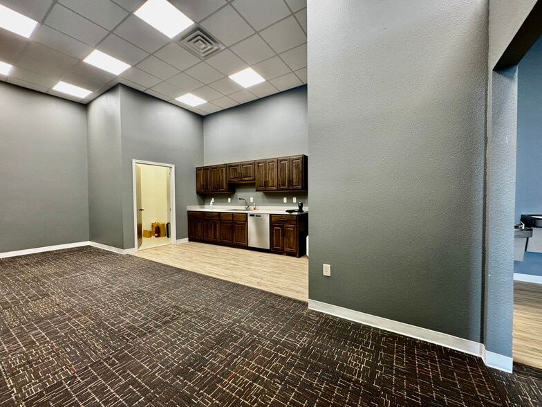 More Photos Of 266 S Jefferson Ave, Lebanon Office For Lease