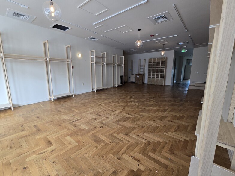 More Photos Of 666 Bridgeway, Sausalito General Retail For Sale