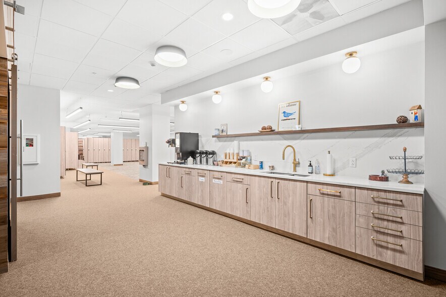 More Photos Of 137 Benchmark Rd, Avon Apartments For Sale