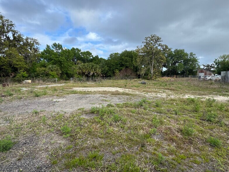 More Photos Of 752 County Rd 426, Oviedo Land For Lease