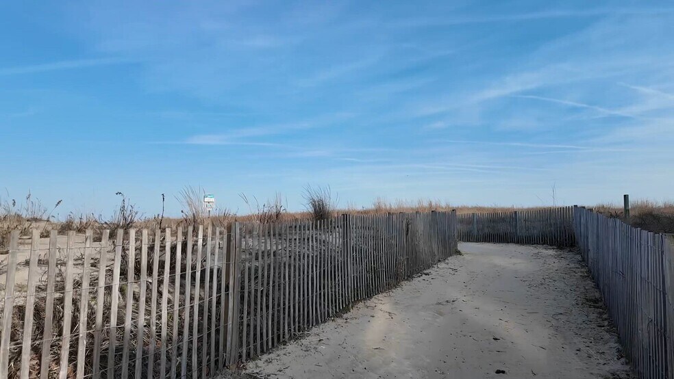 More Photos Of 5906-5908 Coastal Hwy, Ocean City Apartments For Sale
