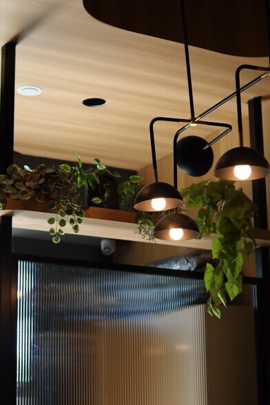 More Photos Of 2000 Main St, Irvine Restaurant For Lease