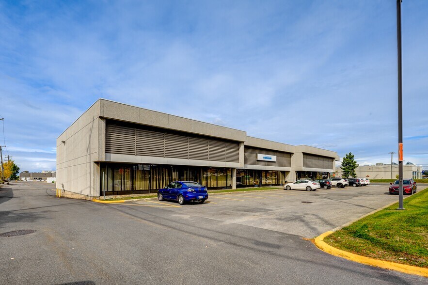 More Photos Of 3339-3403 St Griffith, Saint-Laurent Warehouse For Lease